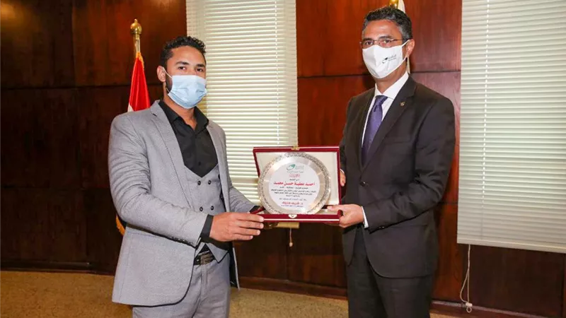 البريد تكرم مثال للأمانة .. رد مبلغ ١٢٣ ألف جنيه
