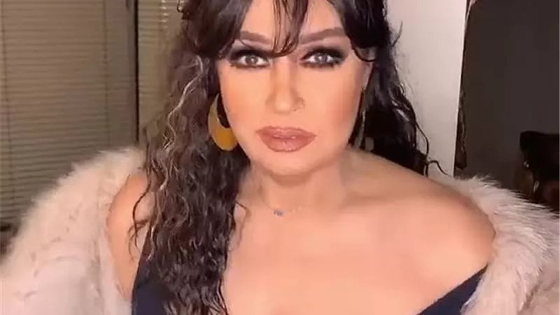 بطريقة كوميديا.. فيفى عبده تتحدث عن ازمة كورونا