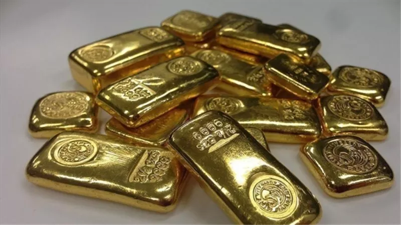 صعود الذهب مع تراجع الدولار وعوائد السندات الأمريكية