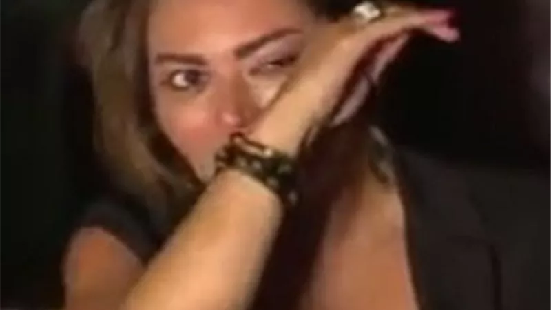 وحشني أنفاسك وحضنك ورائحتك.. رسالة مؤثرة من لقاء الخميسى لوالدها