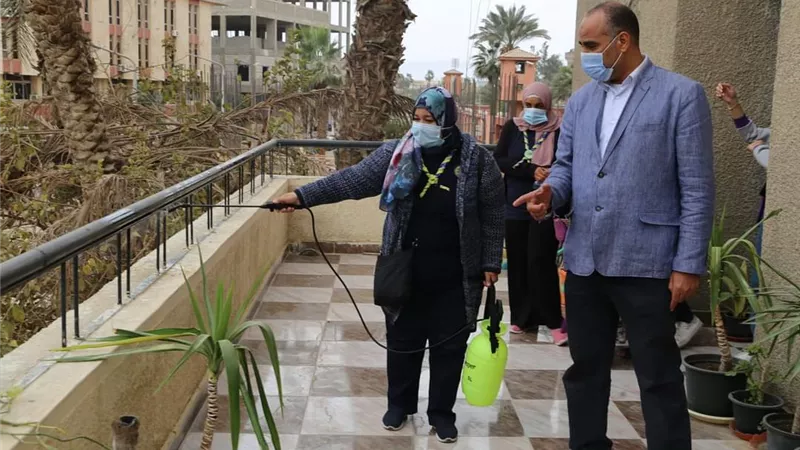 مرشدات السويس تعقم مبنى التربية والتعليم