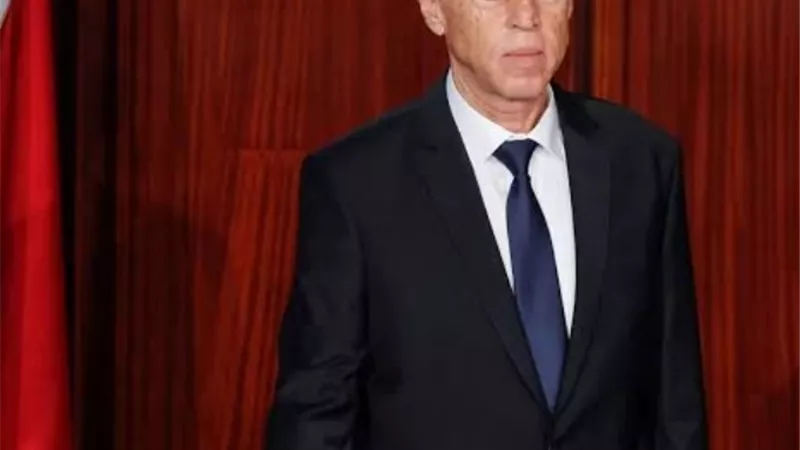 الرئيس التونسي يصدر عفوا خاصا بحق 919 سجينا