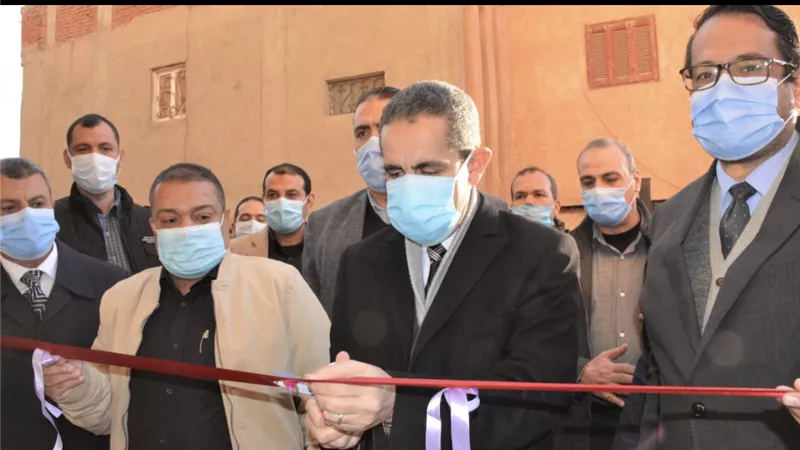 محافظ الغربية يفتتح مدرسة.بصناديد بتكلفة. ٥ ,٣ مليون جنيه-صور