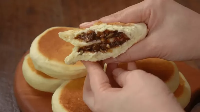 الهوت توك بالعسل فطائر الشارع الكورى بالفيديو