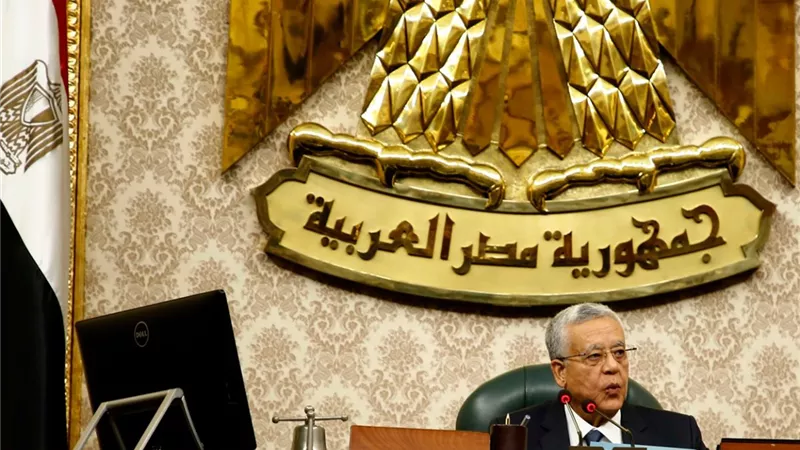 رئيس مجلس النواب يرفع أعمال الجلسة العامة