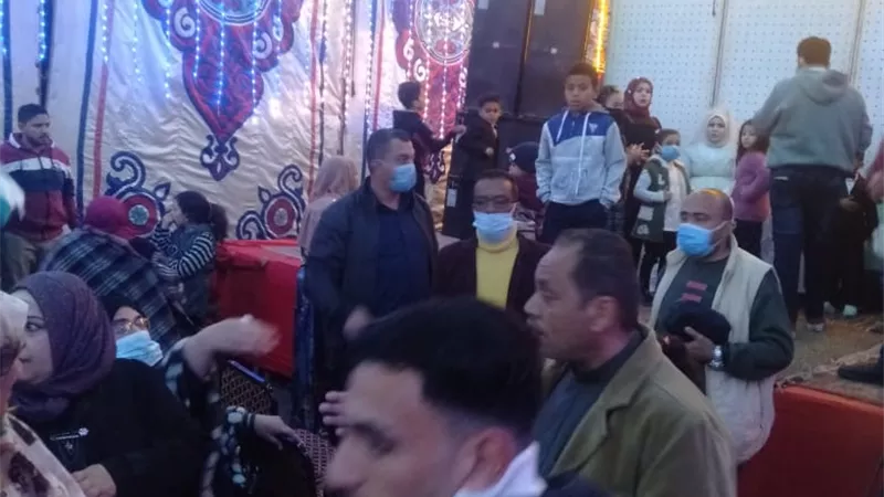 فض ثلاثة أفراح وتغريم مطعم وكافيه وفوتوسيشن بمركز الزقازيق صور