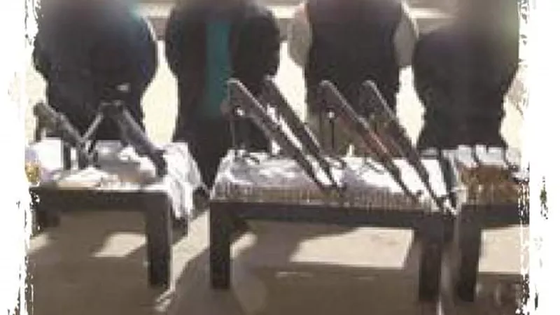 القبض على عصابة سرقة المواد البترولية بمخزن بقليوب