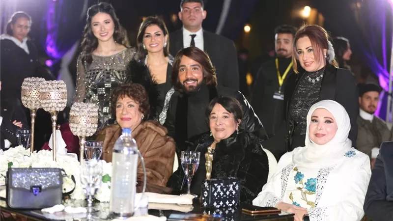 بالصور .. تكريم رولا سعد وهاني البحيري ونضال الشافعى ونجوم الفن في 