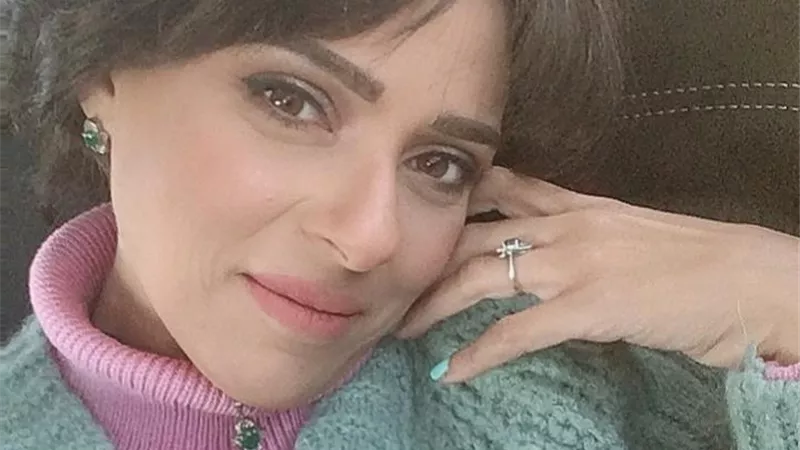 بإبتسامة رقيقة .. نورهان تشارك جمهورها أحدث إطلالتها
