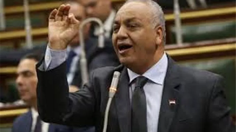بكرى يقدم استجوابا للحكومة بشأن شركة الحديد والصلب