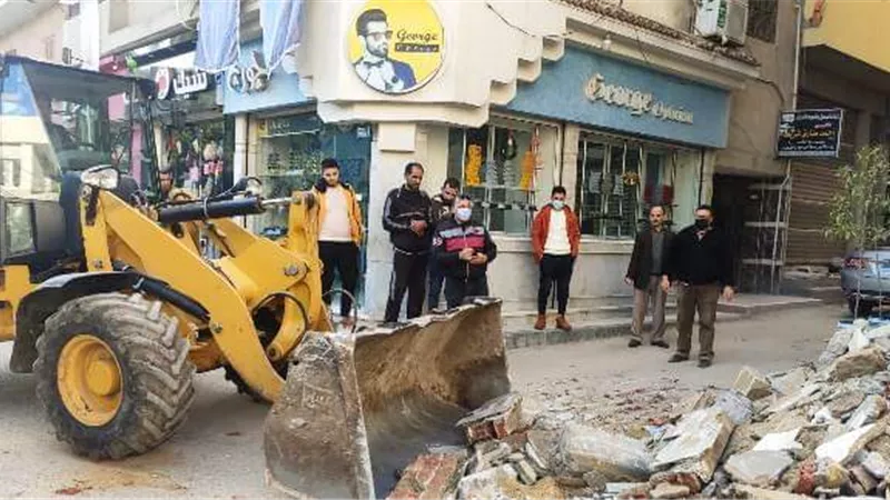 إزالة التلتوارات المخالفة خلف مستشفى المبرة واشغالات ميدانى عرابى وتحرير الزقازيق