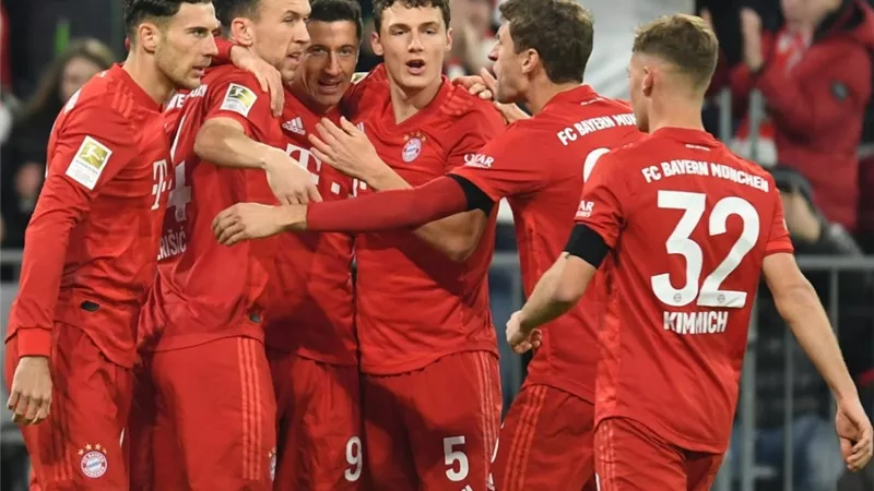 فوز صعب لبايرن ميونخ على فرايبورج .. وآينتراخت فرانكفورت بثلاثية أمام شالكه فى الدورى الألمانى