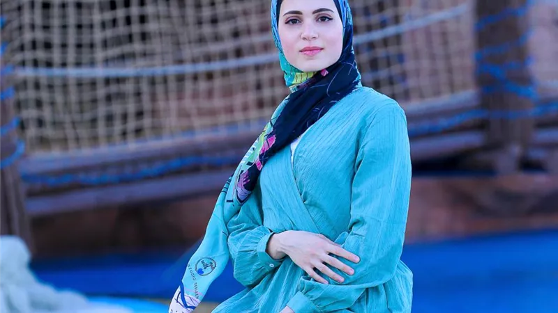 أميرة محمد تتعاقد على تقديم برنامج 