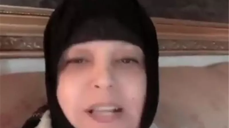 فيفى عبده تكشف حقيقة اعتزالها للرقص