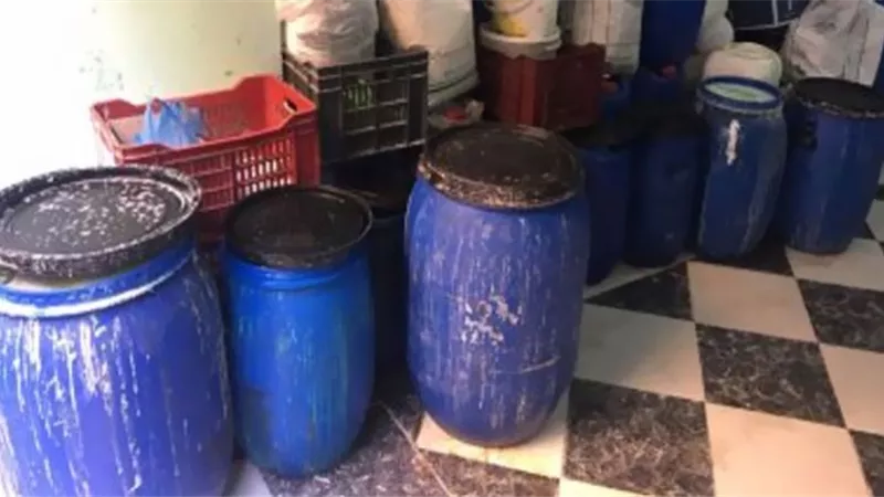 ضبط 7,05 طن منظفات صناعية مجهولة المصدر بالمنوفية