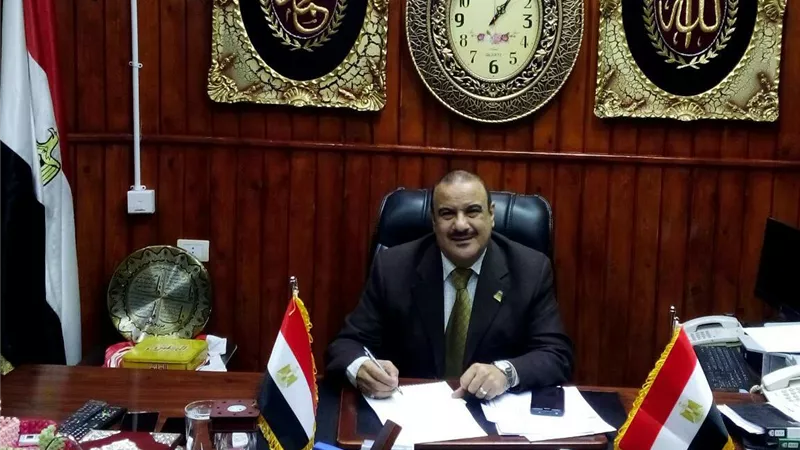 وكيل التعليم بمطروح: حزمة برامج تدريبية للتنمية المهنية لمعلمي وموجهي المواد الدراسية