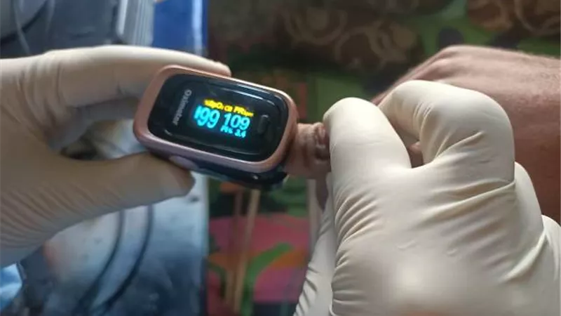 تقديم الخدمة الطبية ومتابعة 620 حالة بالمبادرة الرئاسية للعزل المنزلي بالبحيرة.صور