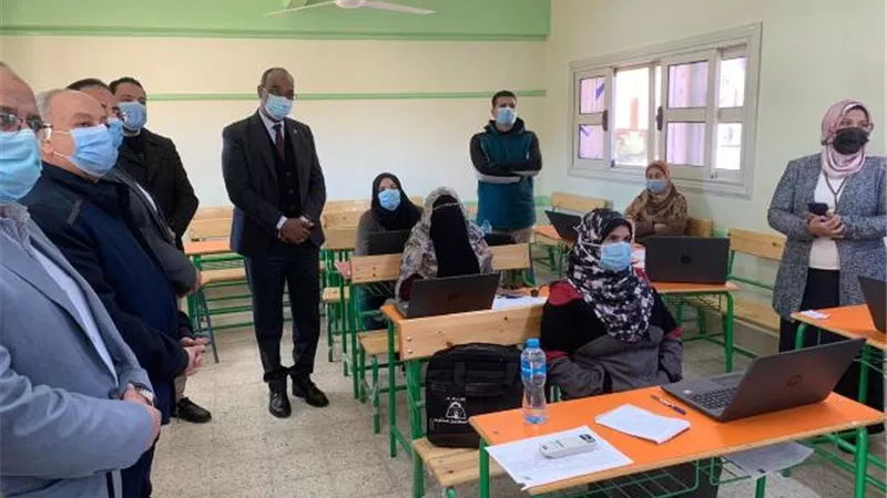 مدير تعليم الفيوم يفتتح تدريب دمج التكنولوجيا بمدارس سنورس.صور