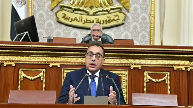بالصور.. رئيس الوزراء يشرح خطة الحكومة لـ3 سنوات المقبلة
