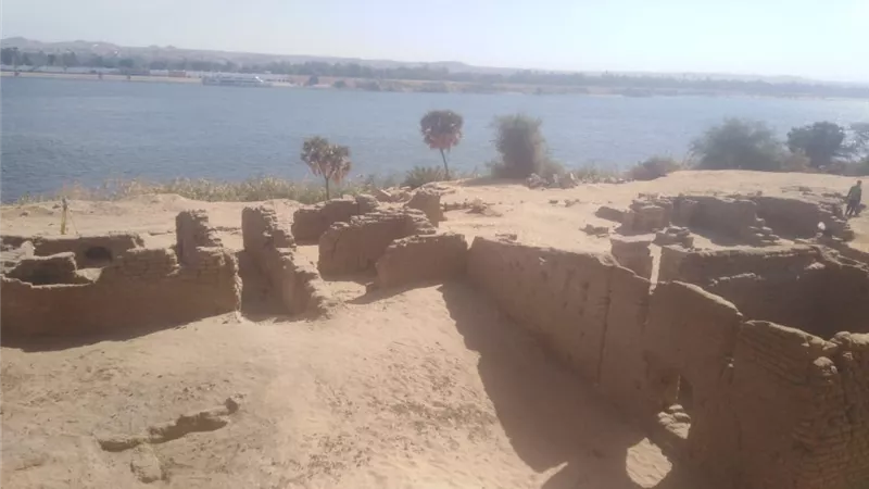 الكشف عن بقايا حصن روماني بأسوان