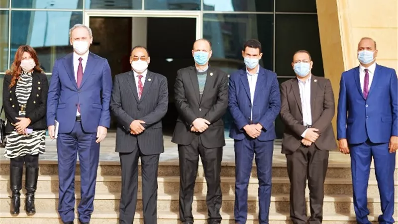 رئيس جامعة بنى سويف التكنولوجية يستقبل السفير البيلاروسى فى مصر.. بالصور