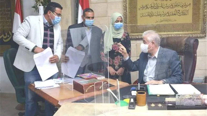 فودة يستقبل الموهوبة في مجال الرسم والفن التشكيلي بالمحافظة