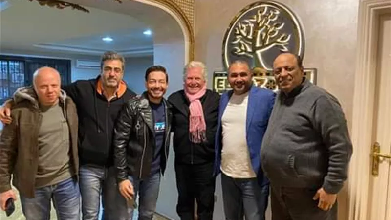 بعد تعاقده مع حسين فهمى وأحمد زاهر.. منتج (الفارس) يعلن إصابته بكورونا