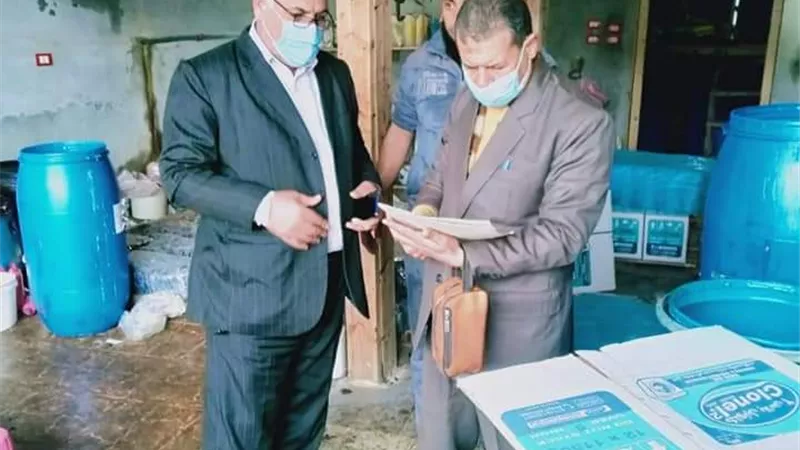 التحفظ علي ١٠٠٠ لتر صابون سايل و ٥٠ كرتونة كلور و ١٠٠ كرتونة منظفات اخري غير معلوم المصدر