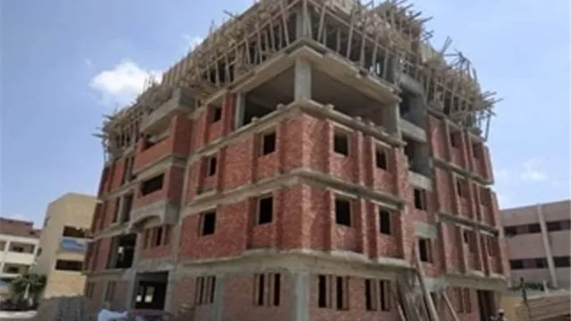 محافظ الشرقية يتابع أعمال إنشاء وتطوير 3 مدارس وإدارة تعليمية بمركز ومدينة الإبراهيمية