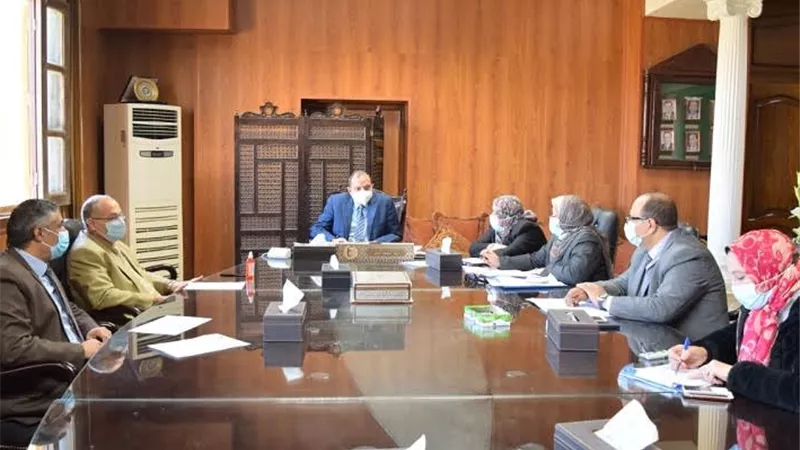 رئيس جامعة بني سويف يرأس لجنة الاشراف على المجلات العلمية