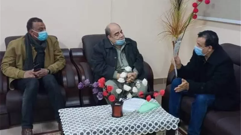 رئيس جامعة الوادى الجديد يلتقي نقيب المهندسين لبحث استثمار الطاقة المتجددة والتعدين