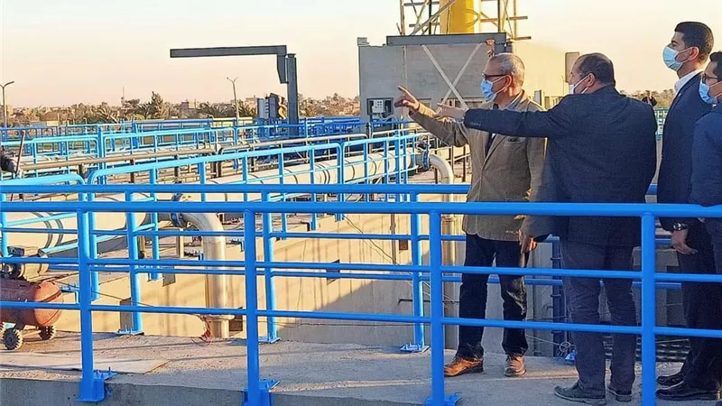 محافظ القليوبية يتفقد مشروعات الطرق والمياه والصرف الصحى بشبين القناطر