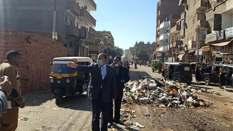 محافظ أسيوط: حملة مكبرة برئاسة السكرتير المساعد لرفع وإزالة القمامة من شوارع مدينة منفلوط