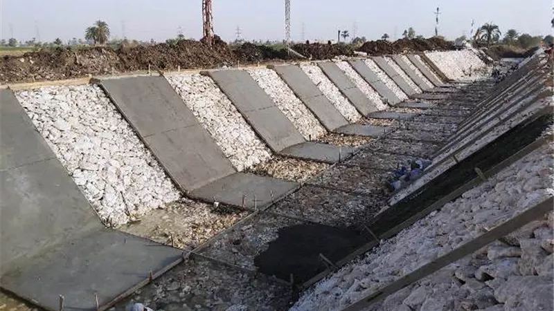 مدير رى المنيا : تبطين وتأهيل 104 ترع بتكاليف مليار و100 مليون جنيه