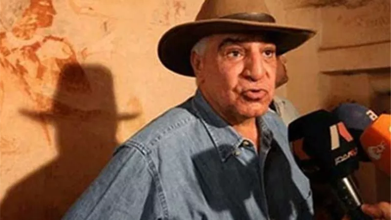زاهي حواس: فتوى «كُريمة» بشأن تحريم عرض المومياوات غير شرعية.. وأدعوه لزيارة متحف الحضارة.. فيديو