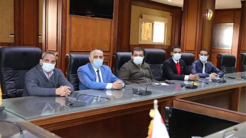 نائب محافظ سوهاج يعقد اجتماعا مع وحدة تنسيق المبادرة الرئاسية