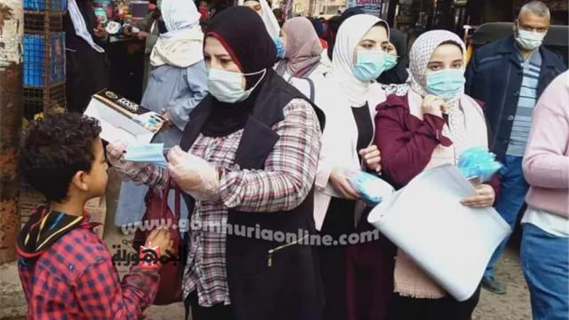 رئيس مدينة الفشن يقود مبادرة لتوزيع 3 الاف كمامة