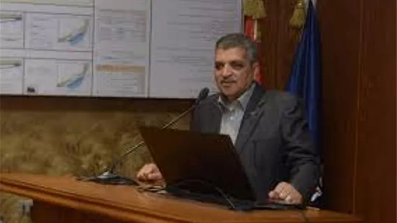 أسامة ربيع: إيرادات قناة السويس الجديدة غطت تكلفة إنشائها في 45 يومًا .. فيديو