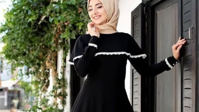 أحدث قصات فساتين سواريه للمحجبات 2021