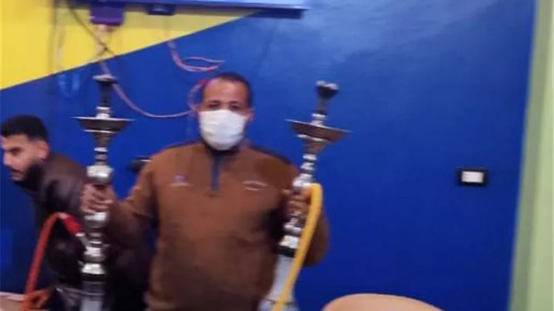 غلق وفض 10 مقاهى وسرادقات عزاء ومصادرة 57 شيشة بالشرقية