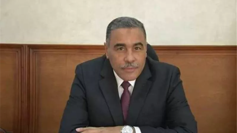 محافظ مطروح يهنئ الرئيس السيسي بعيد الشرطة