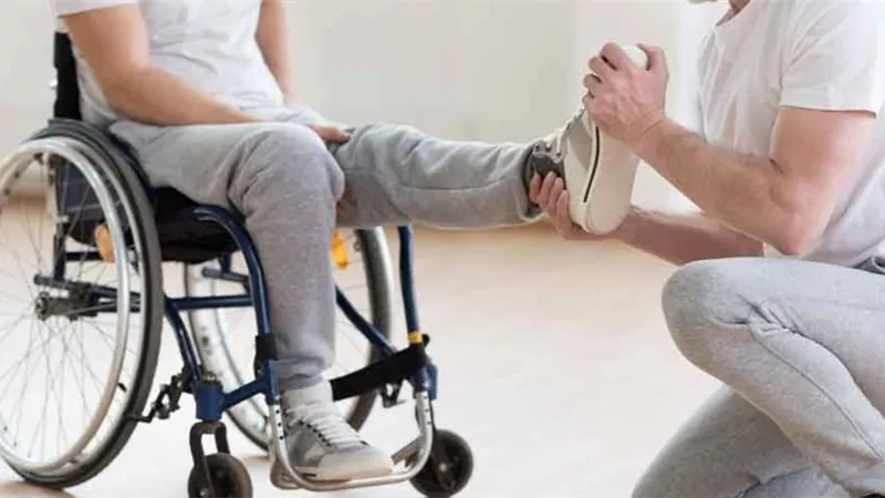 يعالج الشلل في أسبوعين.. باحثون يكتشفون علاجاً جديداً