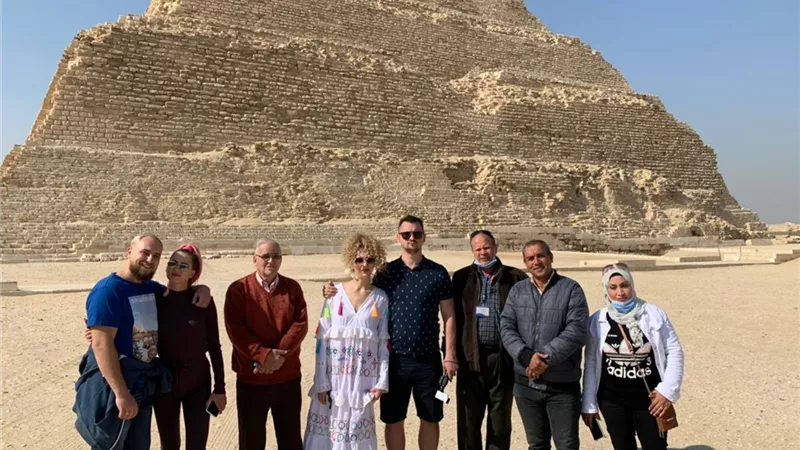 المدونين الأوكرانيين يعبرون عن سعادتهم بعد زيارتهم للمعالم السياحية والأثرية المصرية
