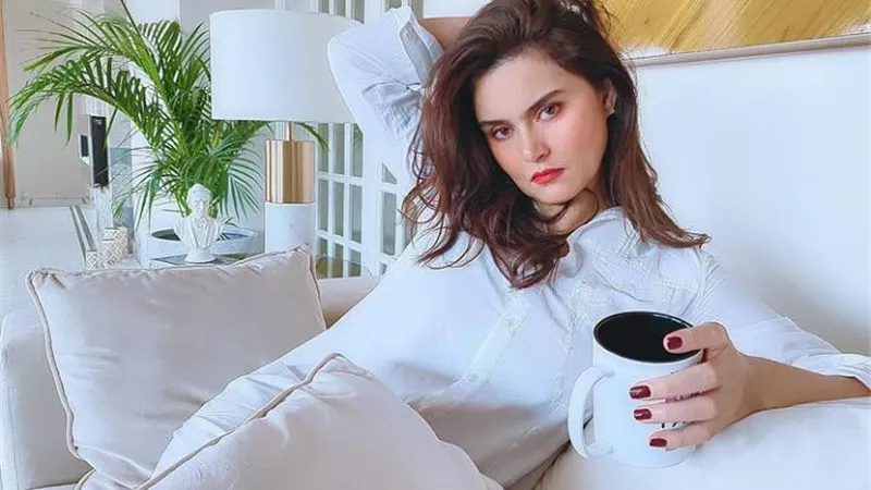 بإطلالة رقيقة.. رشا مهدى تشارك جمهورها أحدث إطلالتها