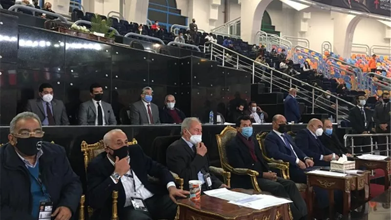 وزير الرياضة يشهد مباراة السويد وسلوفينيا ببطولة العالم لليد