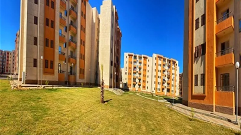 الجزار: اليوم..بدء تسليم 1392 وحدة بالإسكان الاجتماعى بمدينة 6 أكتوبر الجديدة