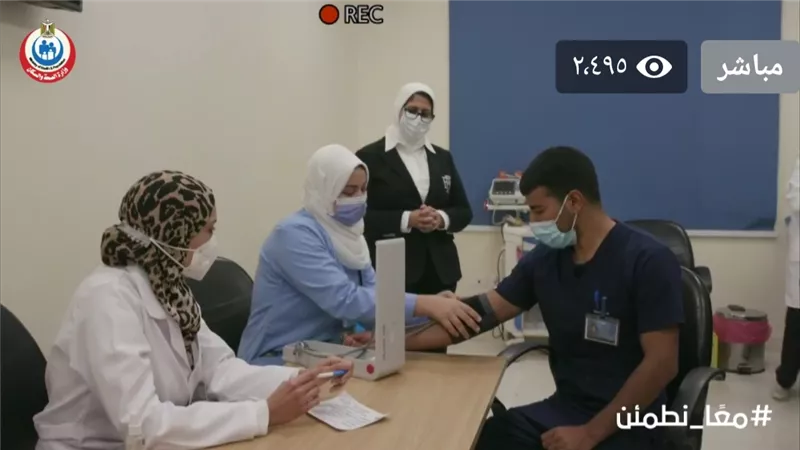 وزيرة الصحة تشهد فعاليات تلقي أولى جرعات كورونا بمستشفى أبو خليفة للعزل.. صور