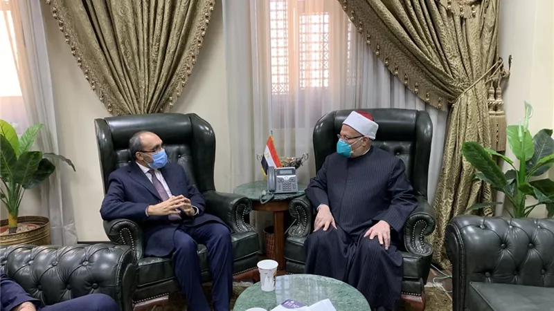 مفتي الجمهورية يستقبل السفير الأفغاني في القاهرة لبحث تعزيز التعاون الديني بين دار الإفتاء وأفغانستان