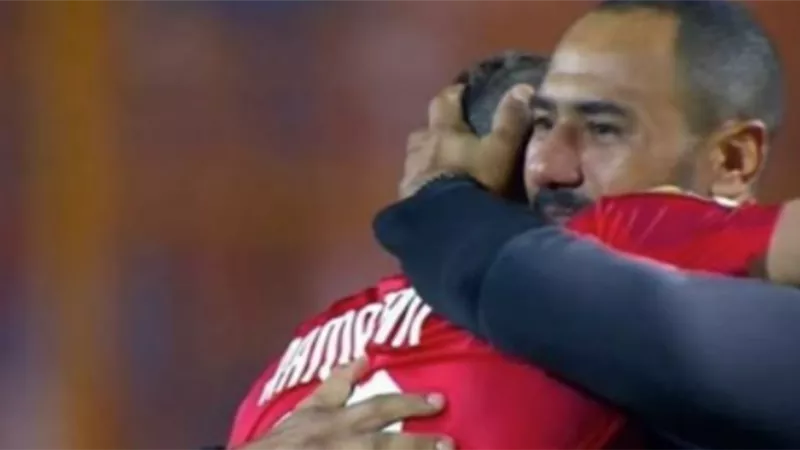 محمد شوقى يهنئ نجم بيراميدز بعيد ميلاده.. شاهد