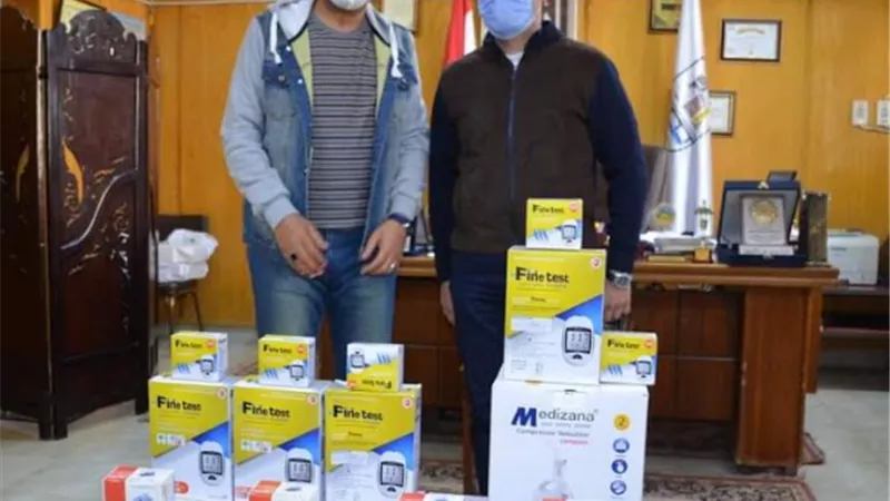 شعبان يتبرع باجهزه طبيه لمجابهة كورونا ببنى سويف